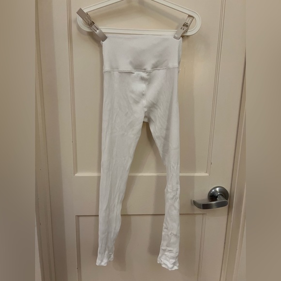 Carbon38 ribbed leggings in white (size small) - Picture 6 of 8